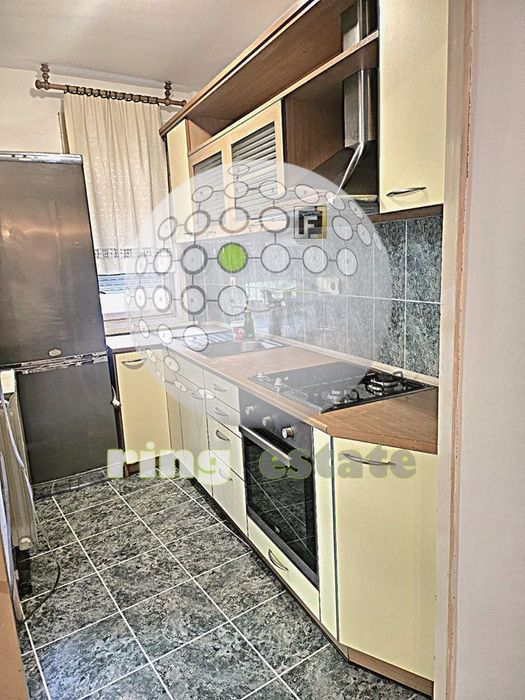 Дава се под наем Тристаен апартамент в Пловдив, Център - 100 кв.м за 510 € - Снимка #3