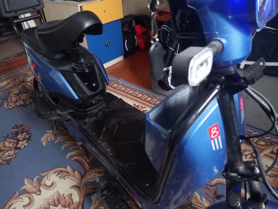 Продам электроскутер sk8 сянчу