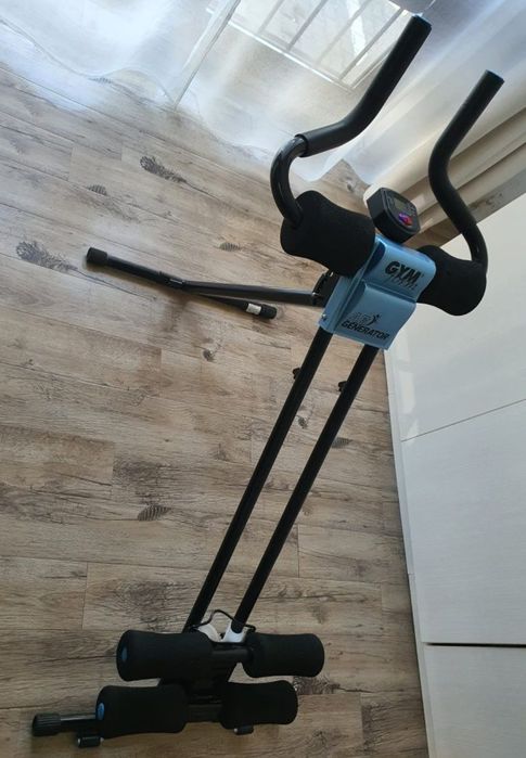 Vand aparat de facut abdomene. Aparat fitness