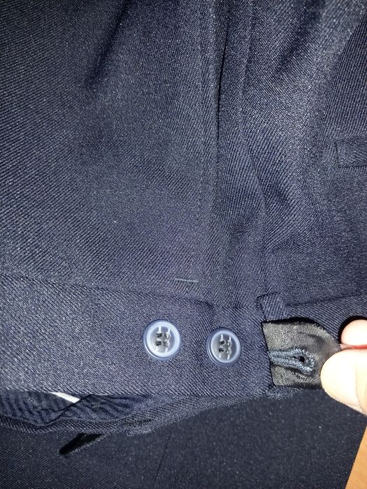 Продам школьный костюм