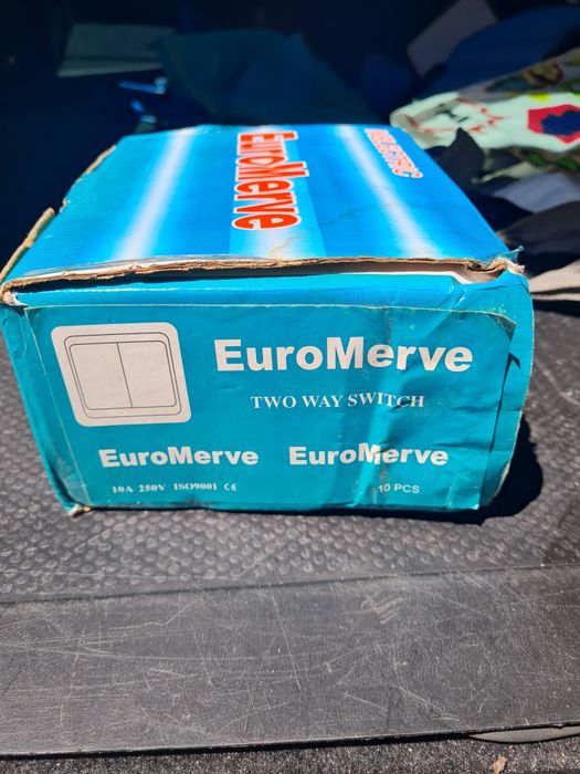 Intrerupator dublu