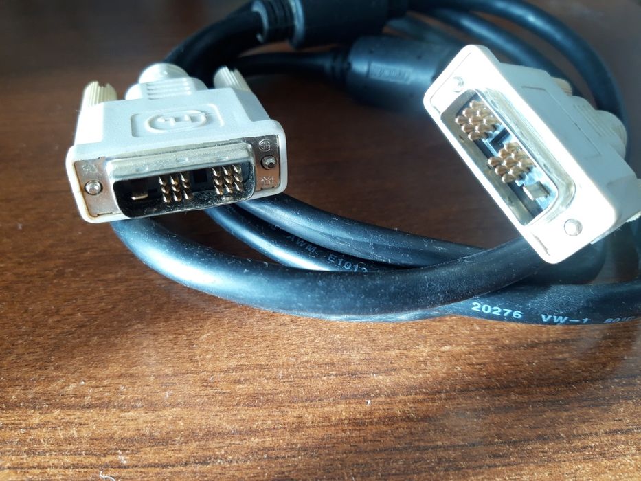 кабель DVI-D на DVI-D