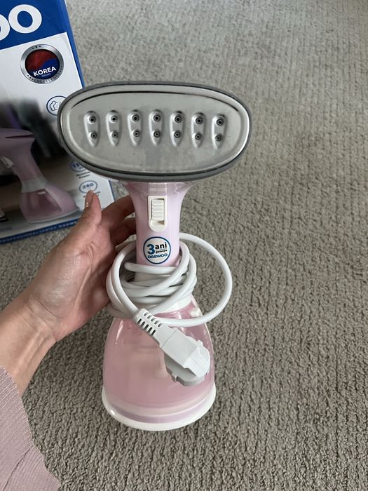 Aparat de calcat de mana cu abur