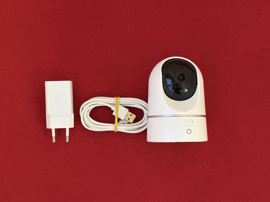 Camera suraveghere Eufy 360°