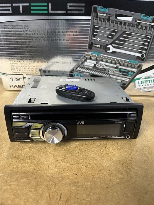 Продам автомагнитолу JVC