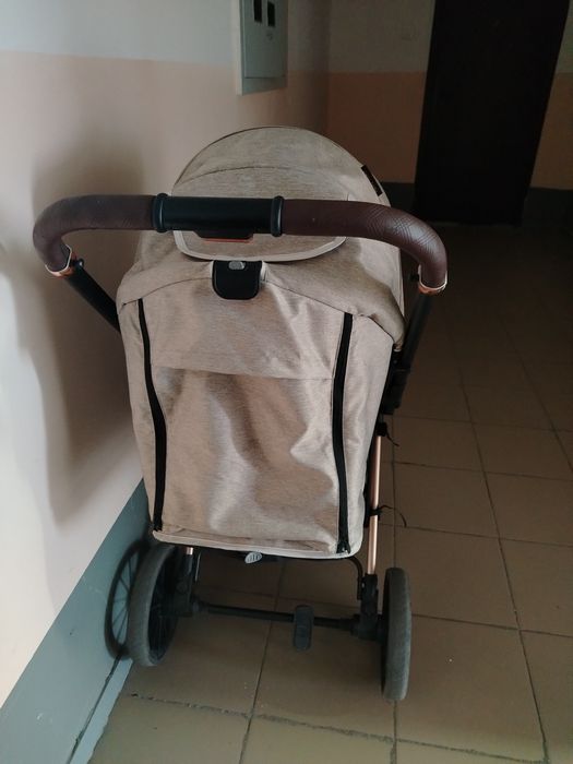 Продам детскую коляску