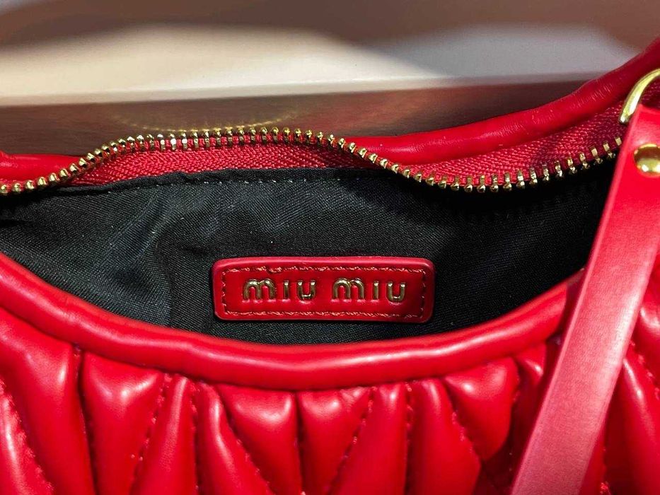 Дамска чанта Miu Miu