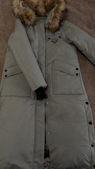 Продам зимний пуховик
