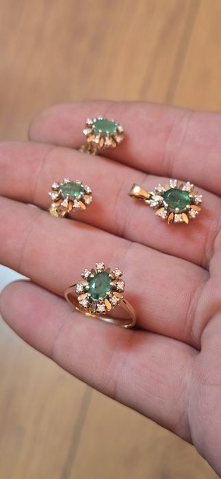 Set aur diamante si smaralde naturale okazie