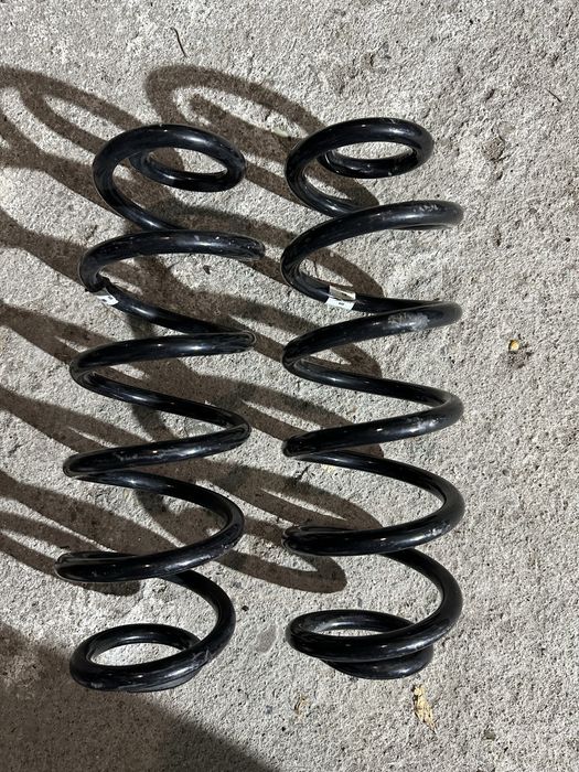 Задни пружини Audi A4 (B9)