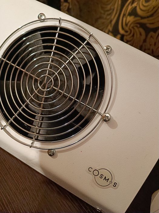 Продам вытяжку, пылесос для маникюра