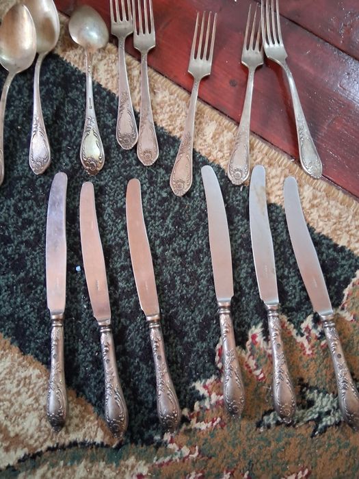 Tacâmuri argintate MHU