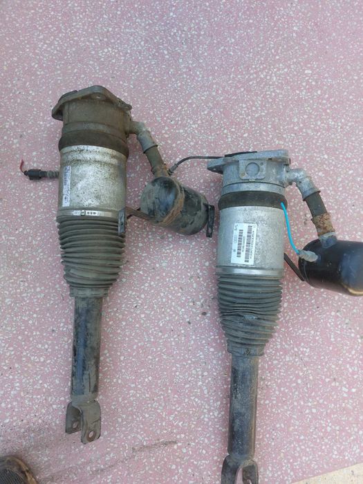 Задни въздушни амортисьори за Audi A8 D3