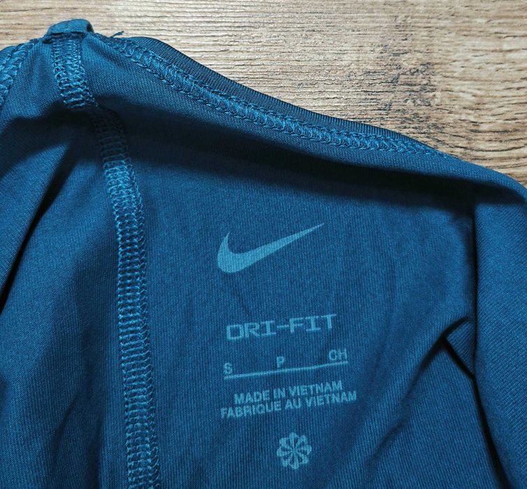 NIKE Оригинална дамска потник / тениска размер S  НОВО