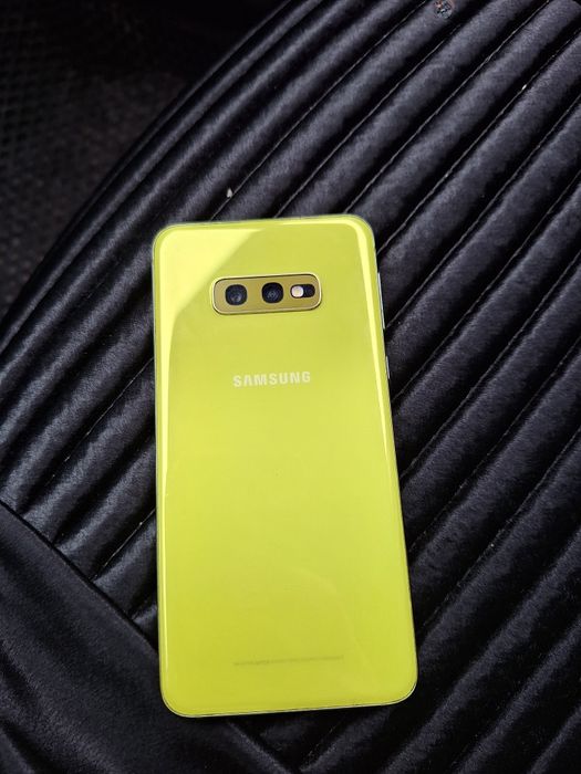 Samsung 10e.          .