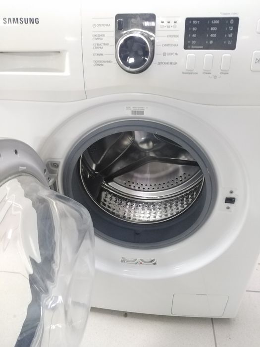 Продам стиральную машину