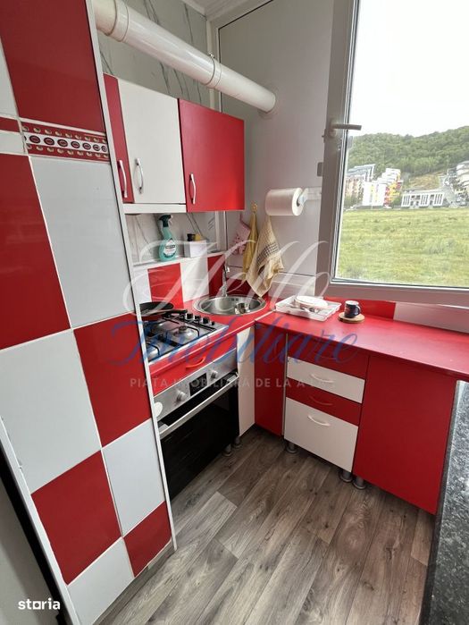 Apartament 3 camere, SU 50,21mp , zona Porii