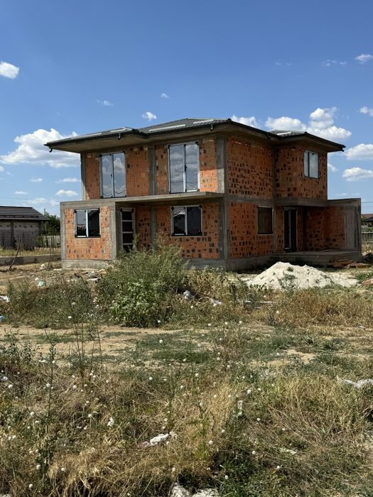 Casa de vanzare Slatioara cartier Argesanu