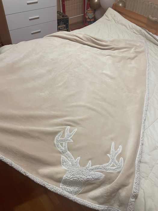 Зимно пухкаво меко одеало покривало