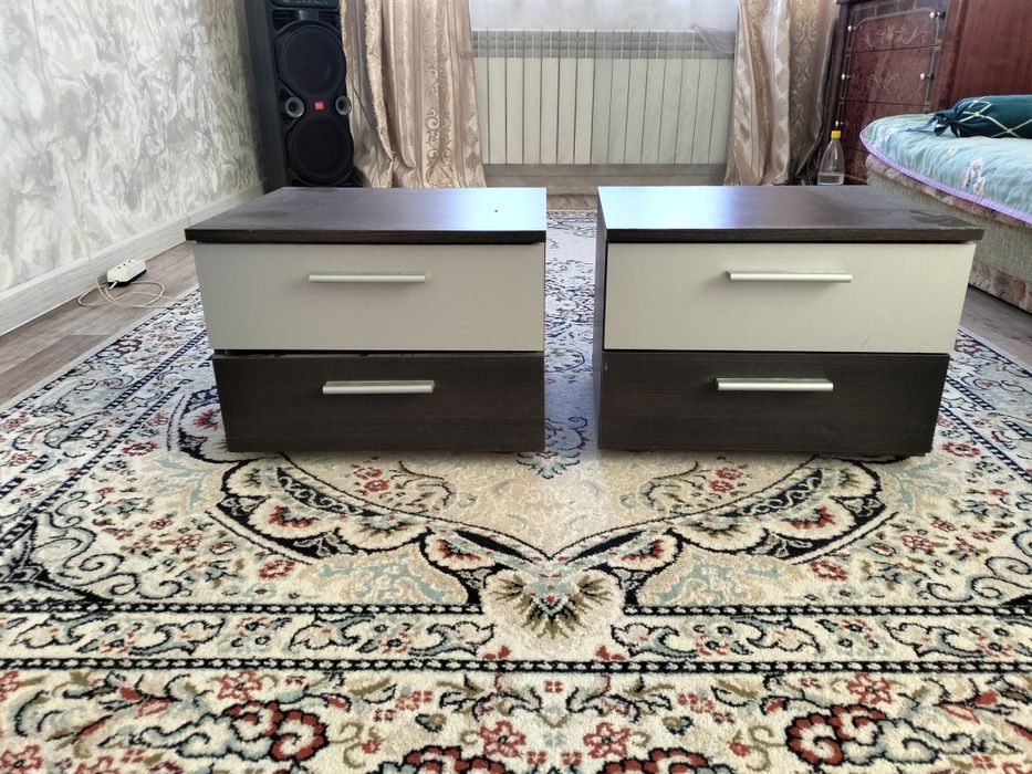 Продам прикроватные тумбочки