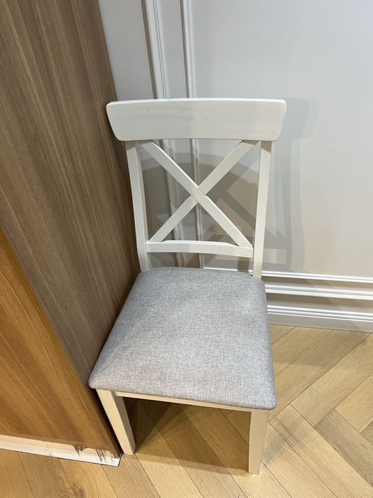 Стул белый качественный