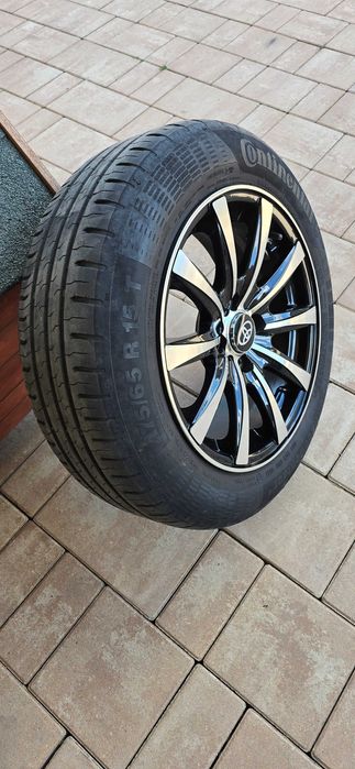 De Vanzare jante aliaj Toyota Yaris R15