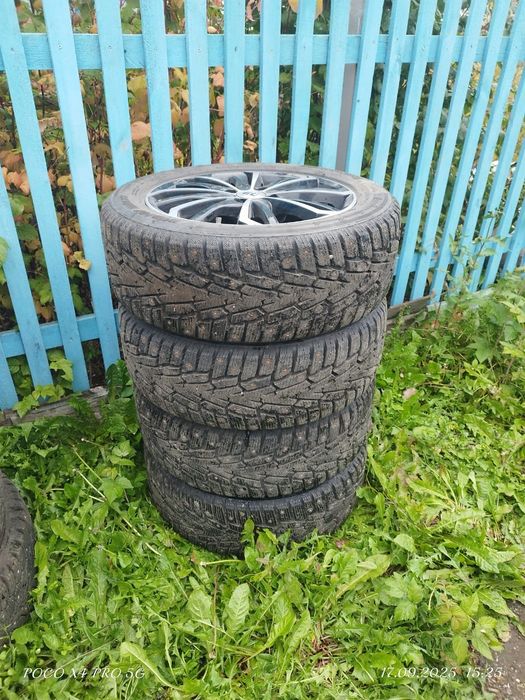 Продам комплект колёс