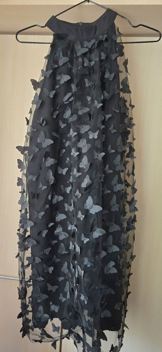 Рокля с пеперуди