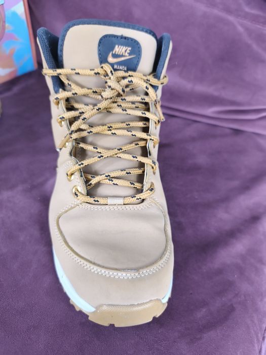 Ghete Nike culoare Camel