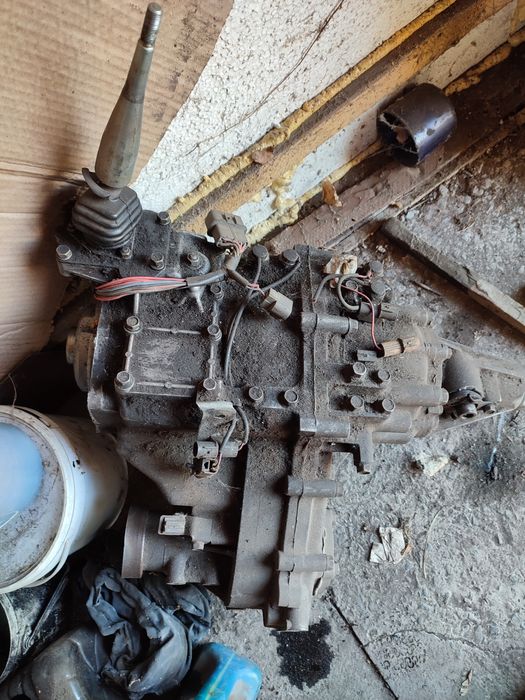 Продам раздатку поджеро 2 на АКПП