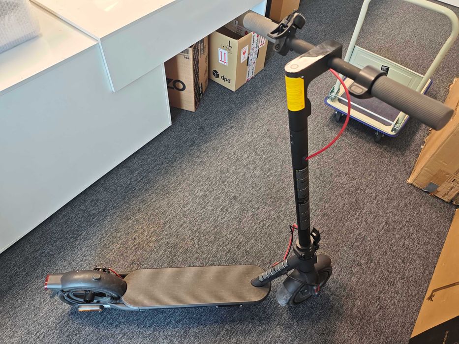 Xiaomi Mi Electric Scooter 4