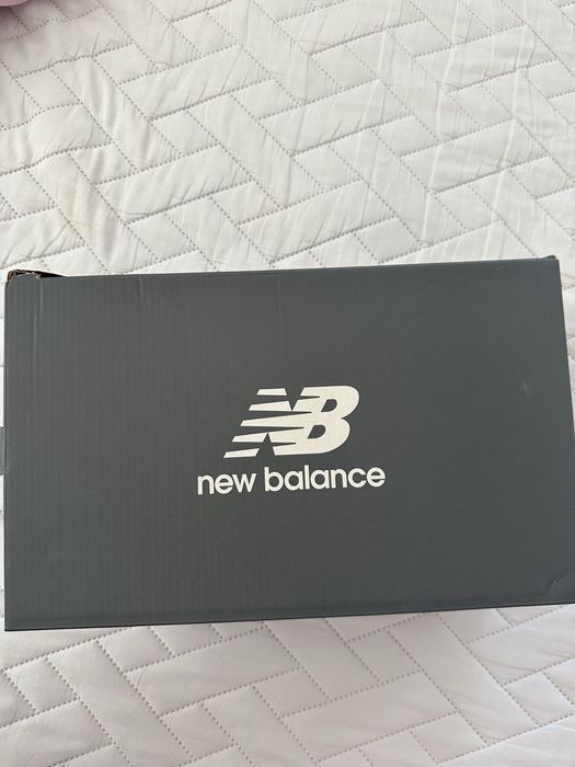 обувки new balance 9060
