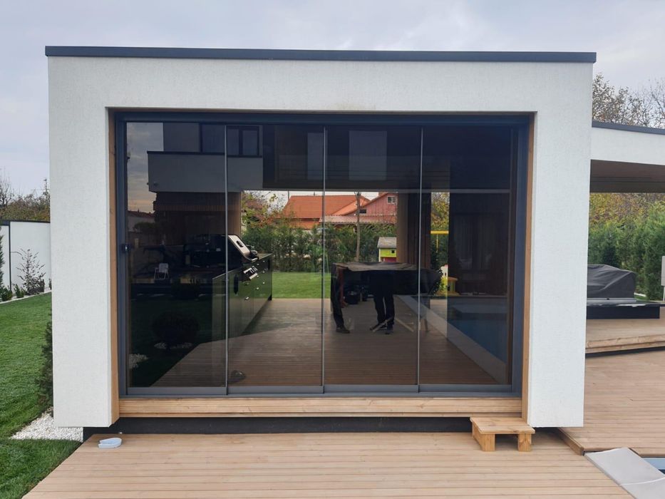 Inchidere teras cu pereti de sticla