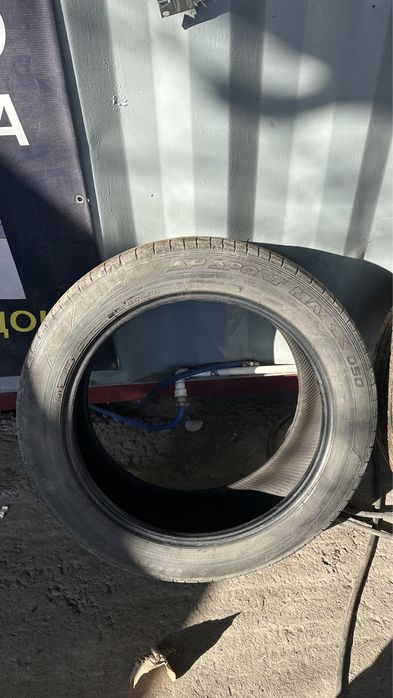 Продам шины летние Dunlop 235/55/20