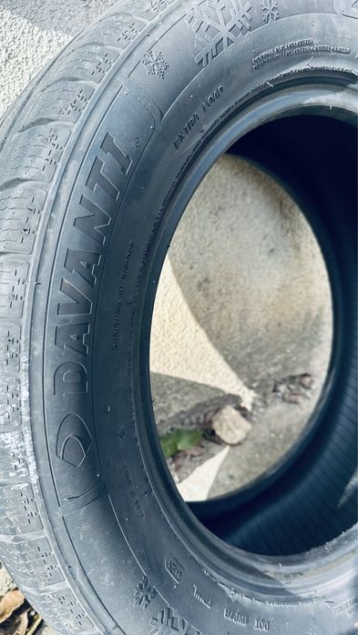 Vand 2 anvelope Davanti Wintoura