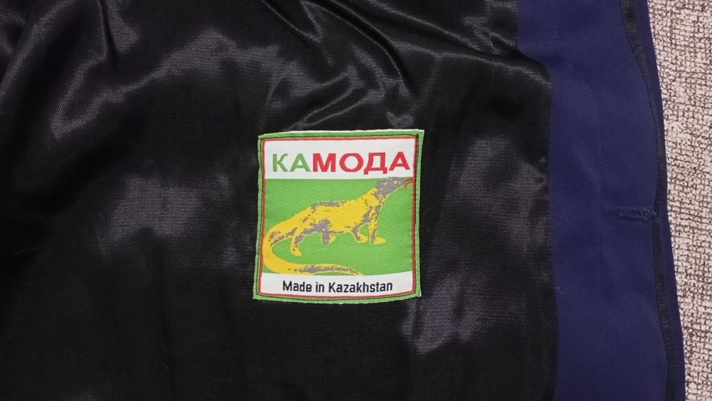 Форменный мужской плащ