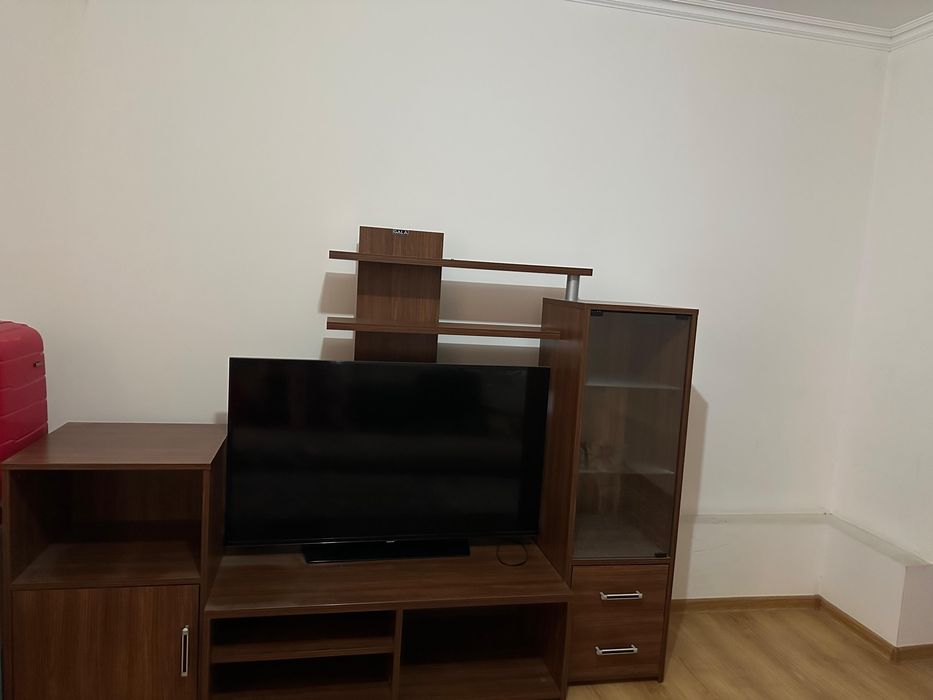 Подставка для телевизора