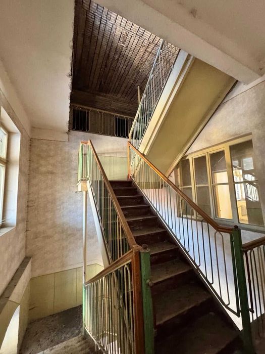 Vând!! Vila cu 17 camere în inima Borsecului – lângă Izvorul 10