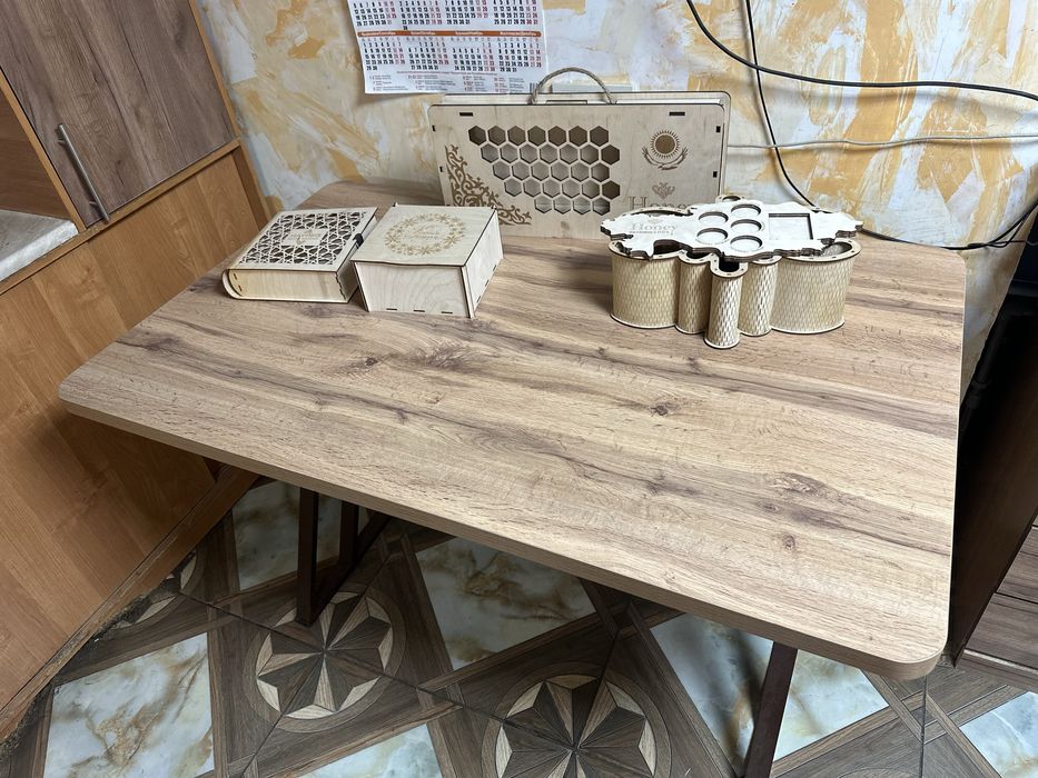 Стол в стиле лофт