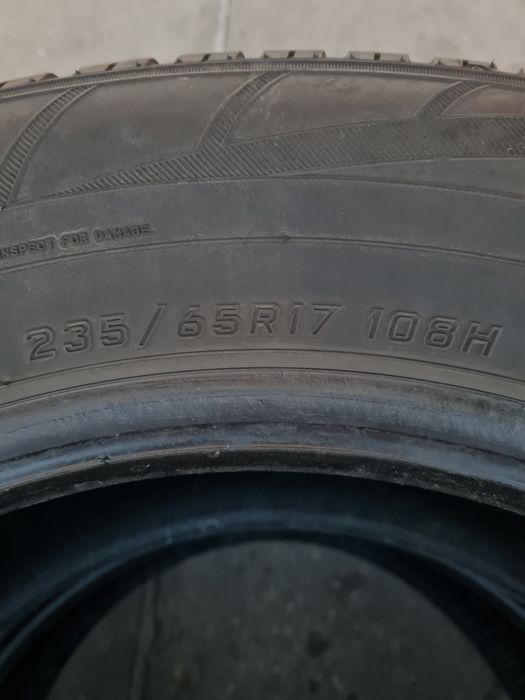 Зимни гуми 2 броя FALKEN EuroWinter HS449 235 65 R17 дот 2817