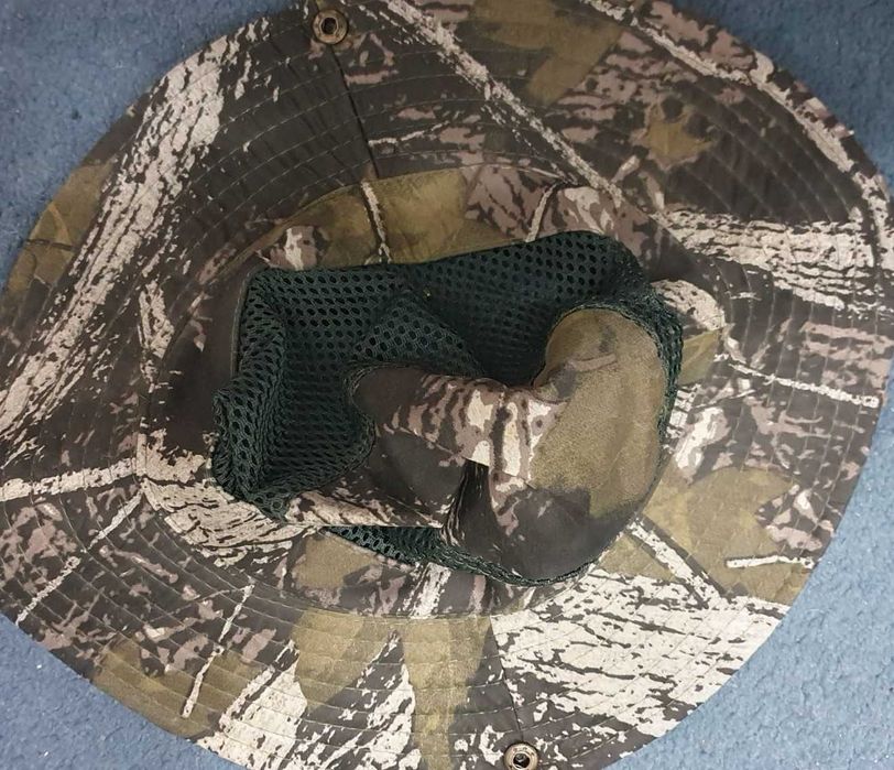 VAND 2 cutii momeală cu larve și viermi din silicon pentru pescuit NOU