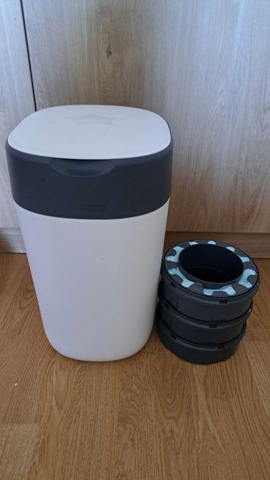 Кош за памперси Tommee Tippee с 3 касети