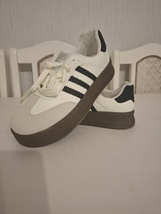 Продам кросовки    новые