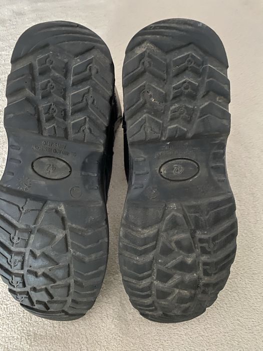 Bocanci piele marimea 42 ( 27,5 cm )