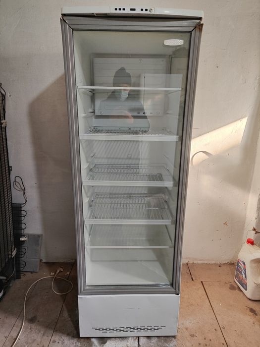 Холодильник рабочий