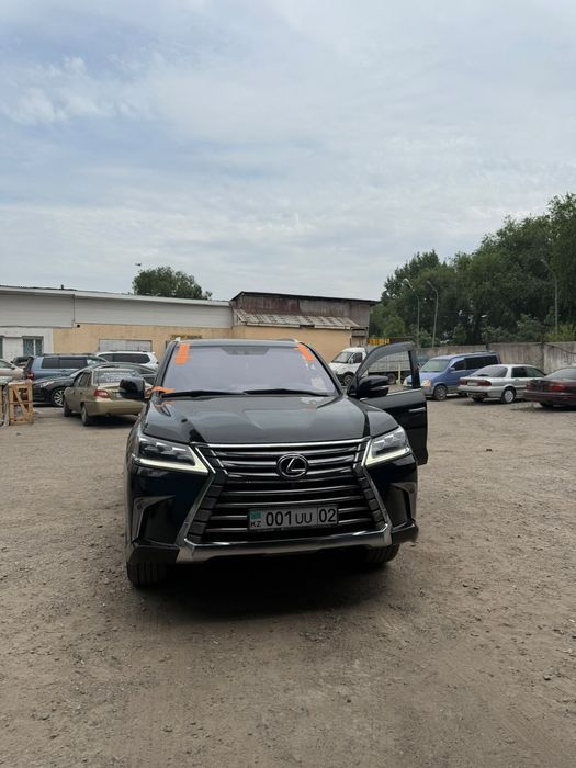 Лобовое стекло на Lexus
