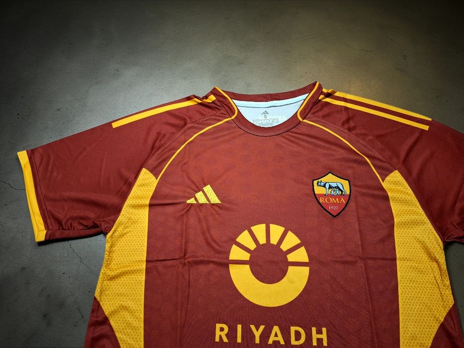 Футболна фланелка на РОМА сезон 25/26!!!