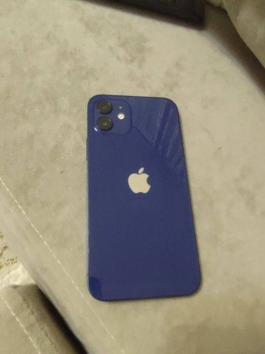 IPhone 12 , в отличном состоянии