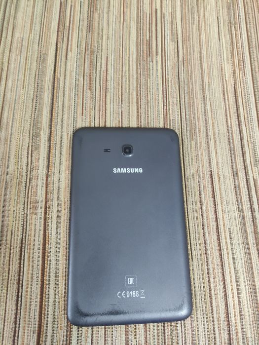 Планшет Самсунг А3 Лайт