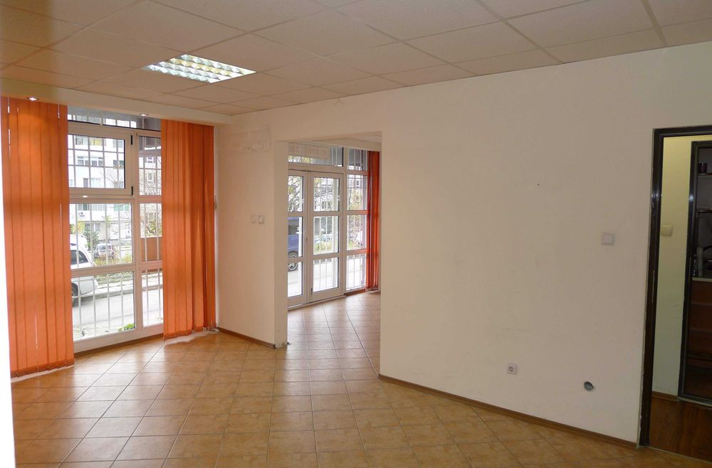 Дава се под наем Офис в София, Център - 72 кв.м за 350 € - Снимка #4